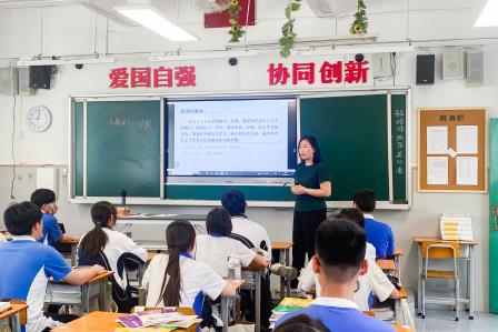 视导引领强师能，精准赋能启新程——罗湖区教科院专家团队莅临翠园文锦中学开展“新教师过关考核暨初三考教衔接”专项视导活动