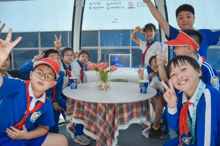 红岭小学·开心课程｜科技点亮梦想，“魔法”照亮未来