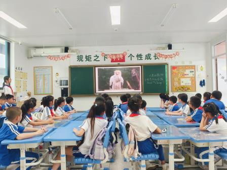 小讲师引领 共筑绿色未来 ——翠北实验小学开展“人类的影响”环保主题实践活动