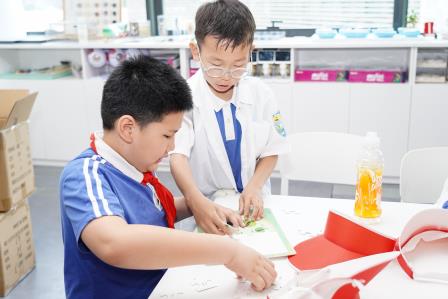 红岭小学·创心课程｜探索未来科技 启迪智慧之光