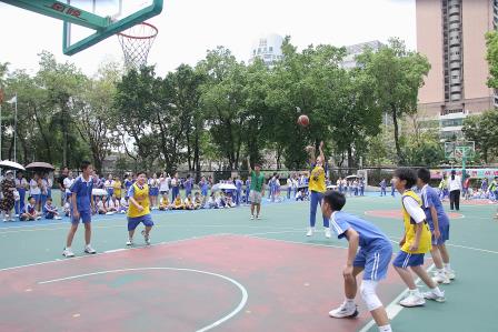 热血燃球场，青春“篮”不住——2024-2025学年度深圳市螺岭外国语实验学校体育节暨红领巾春季运动会六年级篮球比赛圆满落幕