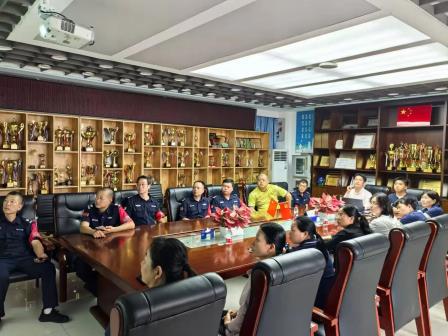 以专业之盾守护成长，用温暖之光点亮心灯——深圳市北斗小学开展后勤人员心理危机干预专题培训