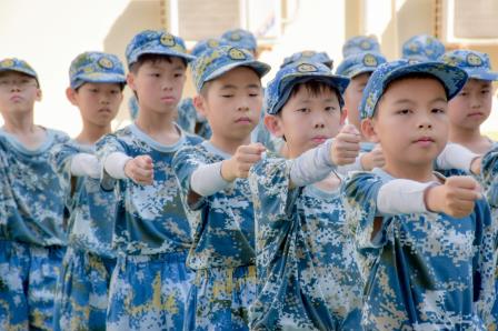海洋探秘启迪智慧，军营历练意志如钢 ——深圳市东昌小学开展春季社会实践活动