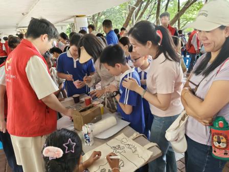 “践行绿色发展，守护绿水青山”——深圳市人民小学学生参与立新社区环保宣传志愿服务活动