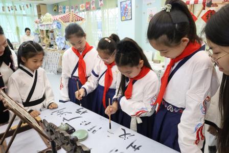 金石墨韵融新趣，南药香情蕴雅风 ——罗湖实验学校在罗湖区2025粤港澳姊妹学校劳动美育创新实践活动中绽芳华