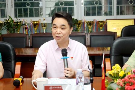 协同诊断谋发展 智慧赋能谱新篇——广东省孔文东名校长工作室赴草埔小学开展下校诊断活动