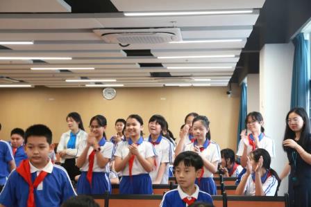 诗韵飘香浸校园，经典传承谱新篇 —— 布心小学首届中国诗词大会圆满礼成