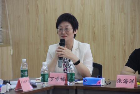 区教科院全体初中教研员到侨香实验学校调研指导2025年义务教育优质均衡质量监测工作