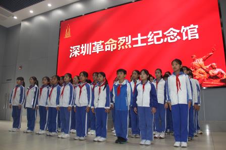 清明追思寄深情 领巾飘扬承遗志——深圳市罗湖区侨香实验学校开展清明祭扫暨“行走的思政课”活动