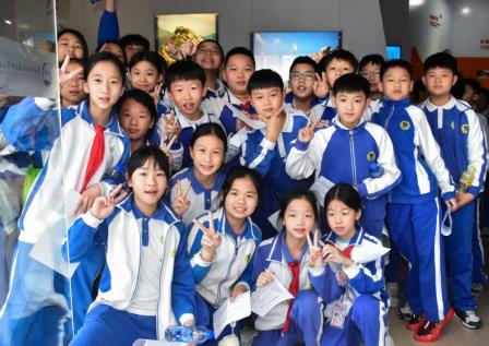 深圳市怡景小学4-6年级开展“每周半天计划”实践课程