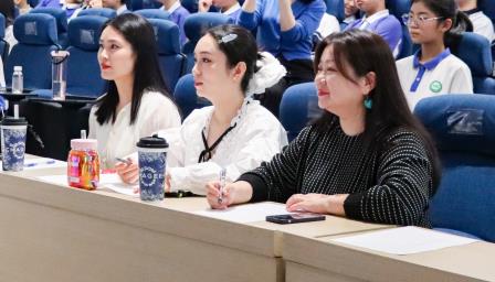 咔嚓!“美”个瞬间 ——翠园文锦中学“美育一件事”系列活动之第三十四届校园文化艺术节年级专场
