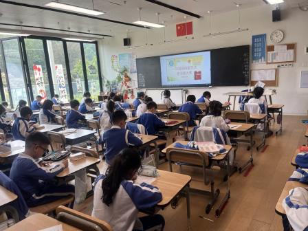 解锁识字新技能：罗湖未来学校一年级查字典大赛超 “燃” 落幕