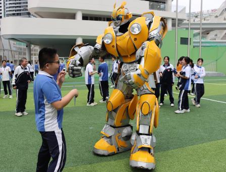 “创客同携手，未来共闪耀” 深圳市红桂中学成功举办第二届创客文化节