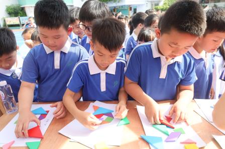 草埔小学隆重举行2025年“数字·科技嘉年华”活动  