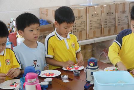 幼小衔接初体验，童心逐梦向未来——人民小学开展幼小衔接活动