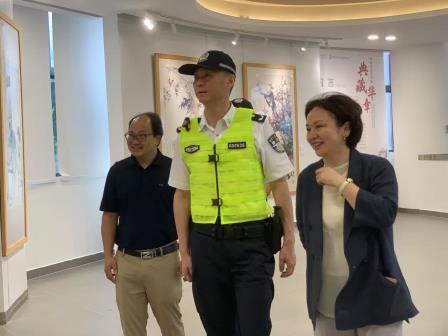 筑牢平安校园防线   市公安局罗湖分局局长莅临深圳北理莫斯科大学附属布心中学调研指导校园安全工作