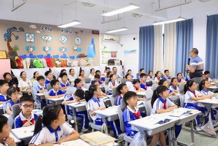 家校 “TONG”行 共育成长——深圳市螺岭教育集团仙桐实验小学成功举办校园开放日活动