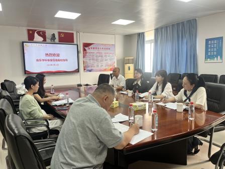 AI赋能，点亮课堂——凤光小学“凤凰杯”教学展示活动火热进行中