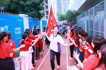 以笔为剑赢中考 壮志擎天奏凯歌 ——桂园中学2025届中考誓师大会圆满举行