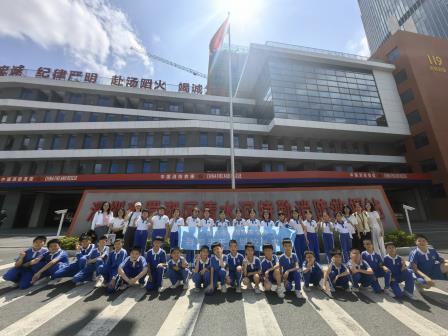 烈火小卫士：消防特勤探险日——深圳市罗湖未来学校师生走进清水河特勤消防救助站开展沉浸式消防安全教育实践活动