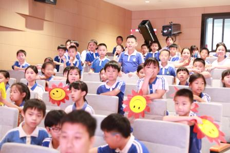 翠园东晓创新学校成功举办2025年度“诗词大会”活动
