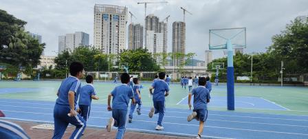 消防在心，安全“童”行——深圳市翠茵学校三至六年级举行消防应急疏散演练
