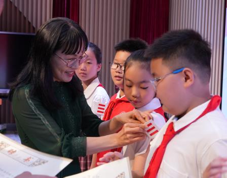 深圳市水库小学新一届大队委竞选圆满落幕：13名候选人角逐，9名“小当家”履新