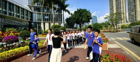 南科大附属罗湖中学走进南科大工学院开展科技研学活动