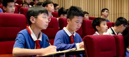 南科大附属罗湖中学走进南科大工学院开展科技研学活动