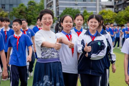 携手育才启新程，星辉映照翠园春 ——翠园初级中学2024-2025学年第二学期期中表彰大会暨家长会圆满举行