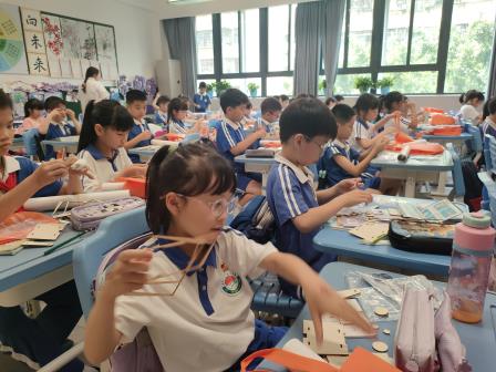 守护“睛”彩世界，点亮光明未来——深圳市水库小学开展爱眼护眼主题课堂