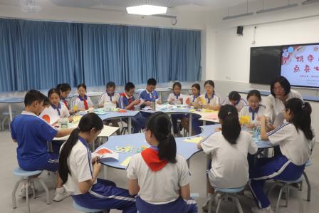 携手同伴  点亮心光——深圳市东晓小学心理健康教育节开展融合团辅活动​