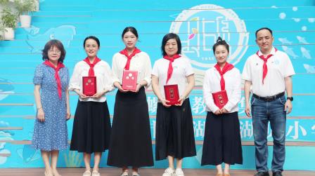 牢记党的教导 争做强国少年——湖贝小学2025年新队员入队仪式