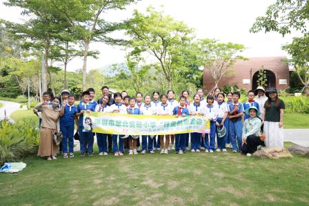 “圾”遇沃土，绿动未来 ——翠北集团“手植春光，心育未来”校外实践课程（第二期） 暨行走的思政课（第二十六期）