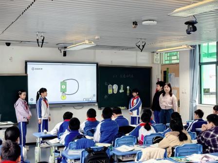 破茧启航，共育桃李——怡景小学“破茧行动”教学研讨活动圆满举行