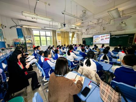 破茧启航，共育桃李——怡景小学“破茧行动”教学研讨活动圆满举行