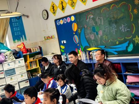 破茧启航，共育桃李——怡景小学“破茧行动”教学研讨活动圆满举行