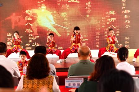 心路同行，智跑启航 ——深圳市靖轩小学举行定向运动授牌仪式暨校家社企联动定向运动首站赛
