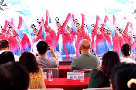 心路同行，智跑启航 ——深圳市靖轩小学举行定向运动授牌仪式暨校家社企联动定向运动首站赛