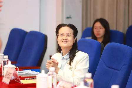 广东省陈荪名教师工作室、深圳市汤学儒名校长工作室承办2025年粤东西北教师全员轮训——义务教育新课程新教材改革骨干教师能力提升专项（小学语文）活动