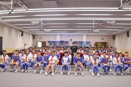 漫画解读名著，阅读点亮童年 ——螺岭外国语实验学校“1+N”课程体系下的阅读推广实践活动