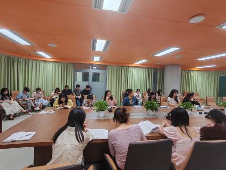 赋能成长，筑梦未来 ——翠竹外国语实验学校竹跃共进社助力教师专业化发展