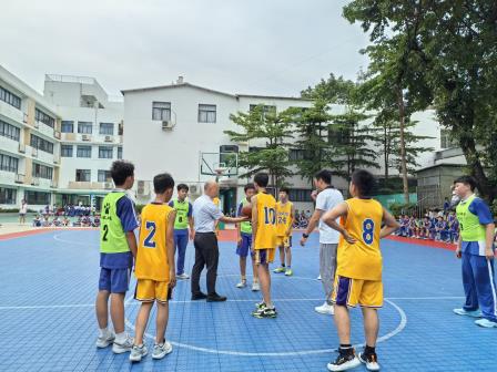 深圳市凤光小学2024-2025学年“金凤飞扬”毕业班篮球赛圆满收官