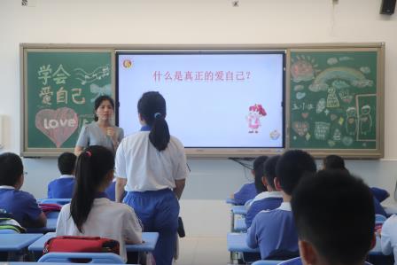 五育润心绘成长    阳光满园润童心——深圳市东晓小学开展心理健康教育周活动