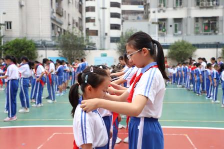 红岭小学·红心课程 | 牢记党的教导 争做强国少年