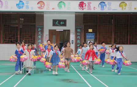 童心绘梦，美育润心 ——南湖小学“六一”艺术盛宴绽放光彩