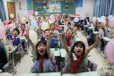 童心绘梦，美育润心 ——南湖小学“六一”艺术盛宴绽放光彩