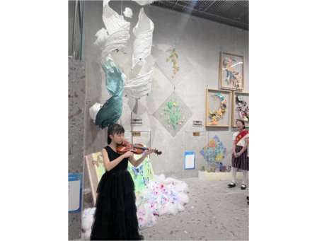 千余童作点亮城市美育空间！ 布心小学六一艺术展在罗湖天河城精彩启幕