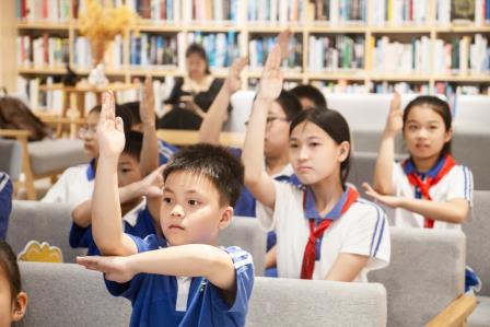 无烟家庭 翠北在行动 ——深圳市翠北实验小学 2025 年“无烟家庭”活动盛大启幕