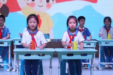 草埔小学六一“儒雅艺术嘉年华”绽放艺术风采